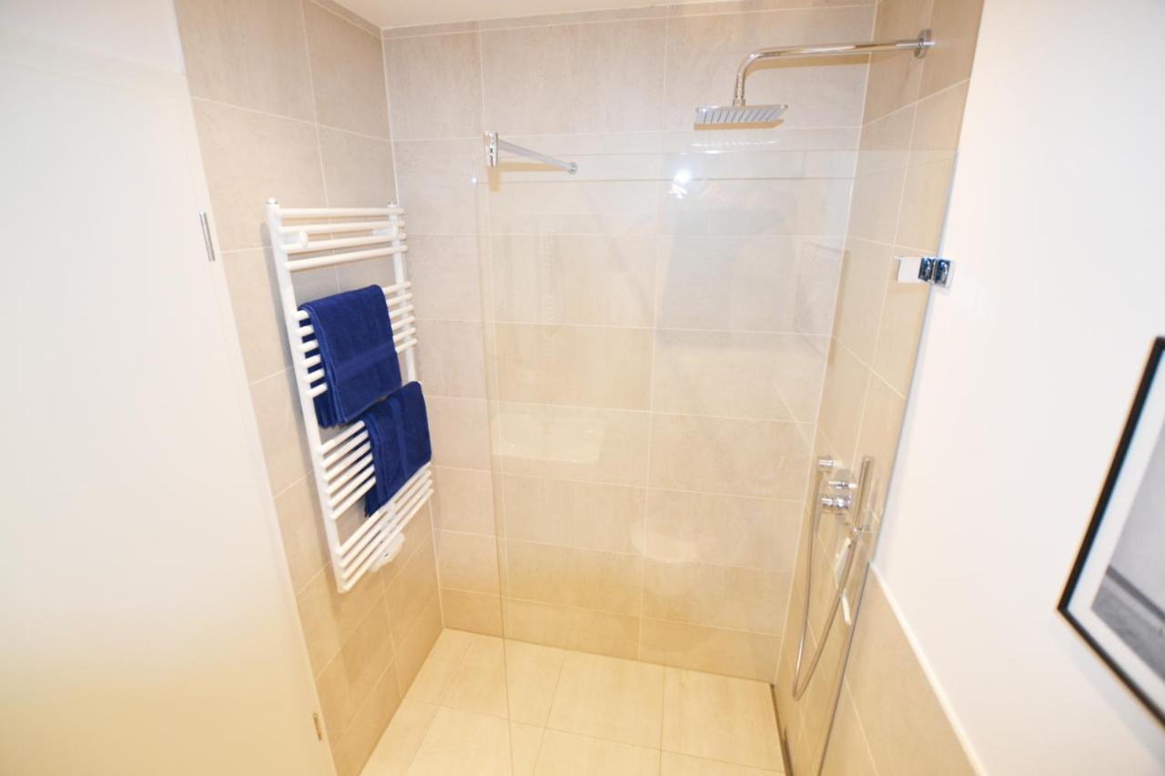 Modern Apartment Near Downtown München Ngoại thất bức ảnh